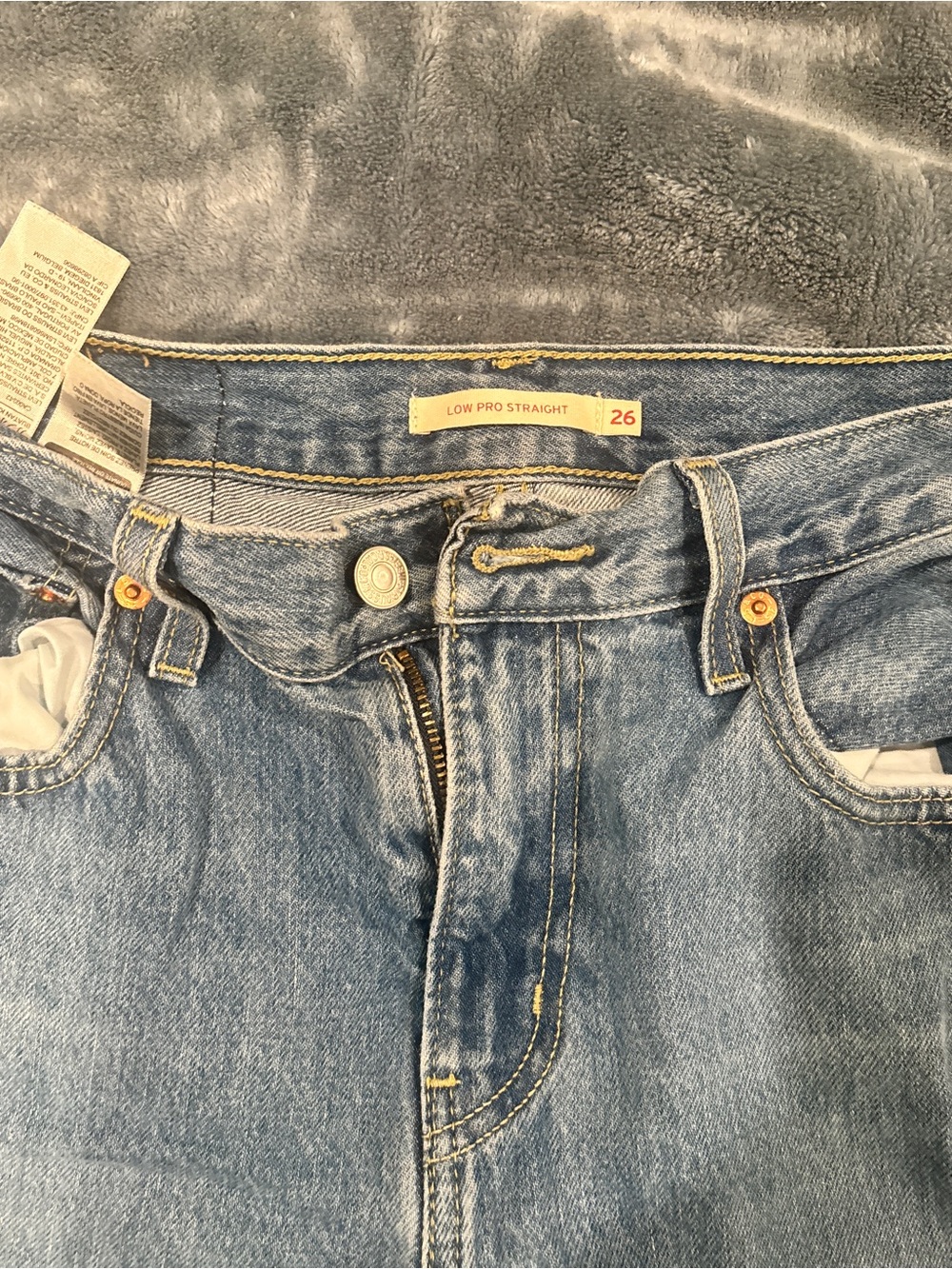 Levi's low pro Denim Jeans - Picture 5 of 5